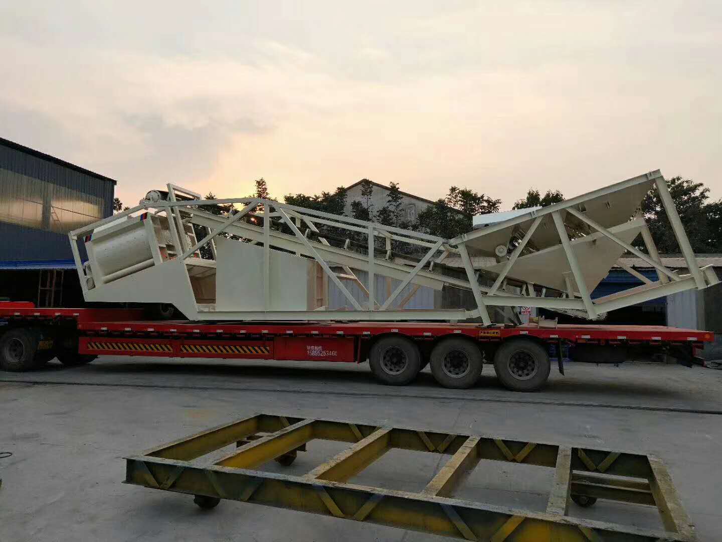 輝宏混凝土攪拌站生產(chǎn)廠家 輝宏混凝土攪拌站生產(chǎn)廠家